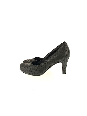 Clarks Dolgu Topuk %70 İndirimli.
