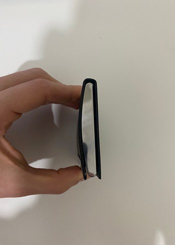 Parlak Siyah Minimalist  Kartlık - Görsel 4