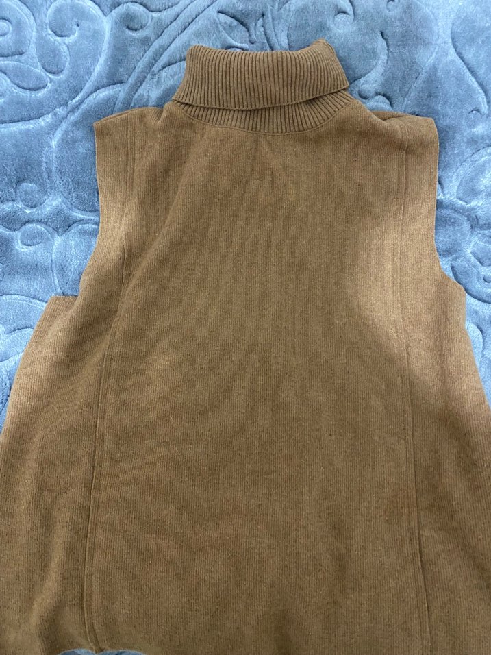 Kahverengi Boğazlı Kolsuz Kadın Süveter - Görsel 3