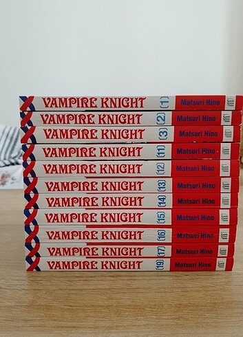 VAMPİRE KNİGHT MANGA SET