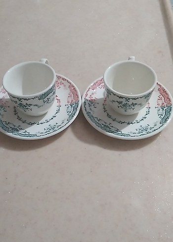 Mudo Concept Pastel Desenli Beyaz Porselen Fincan Takımı