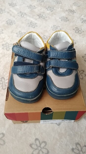 Erkek bebek ayakkabısı 