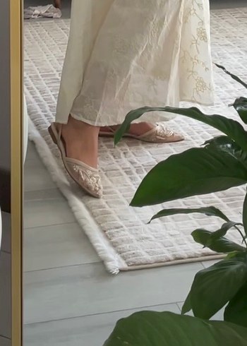 Bej Dantelli Nakışlı Stiletto Topuklu Kadın Ayakkabı - Görsel 3