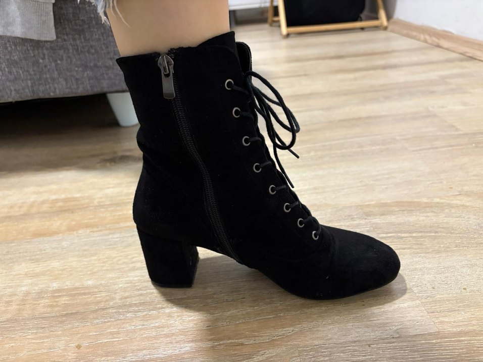 Kadın Siyah Bağcıklı Blok Topuk Bot - Görsel 3