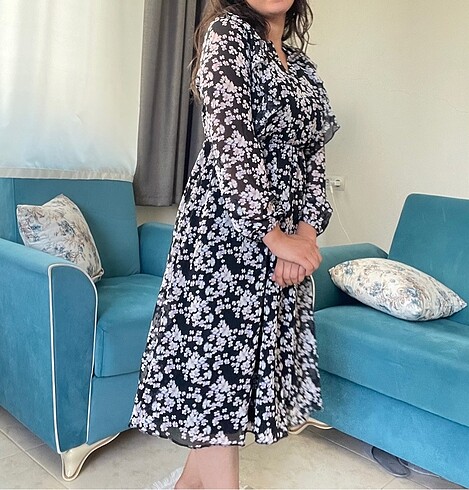 Çiçekli elbise - Görsel 2