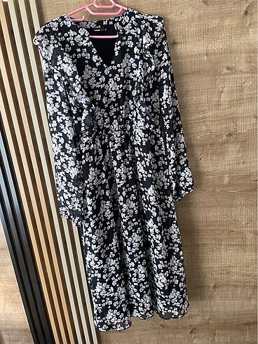 Çiçekli elbise - Görsel 3
