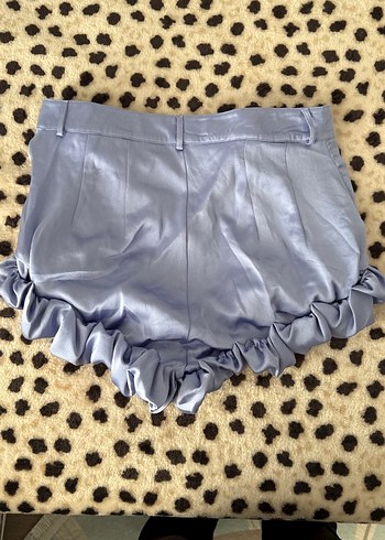 Mavi Saten Fırfırlı Mini Şort - Görsel 2