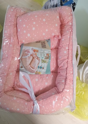 Beden Bebek Yatağı ve Yastık Seti, Pembe Yıldız Desenli