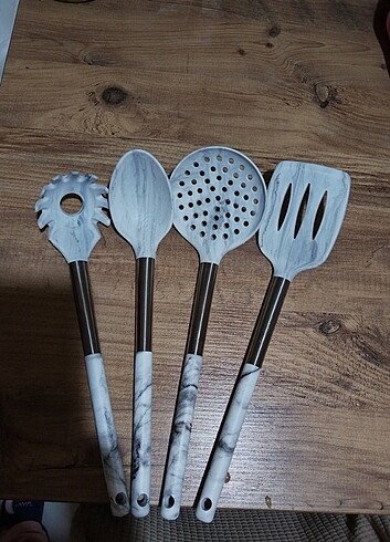  Beden servis kaşıkları