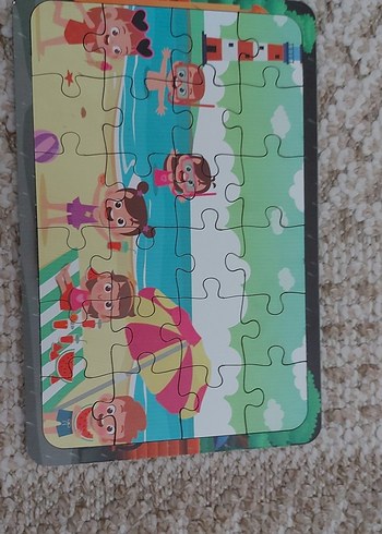 Çocuklar için renkli 24 parçalı yapboz - Görsel 3