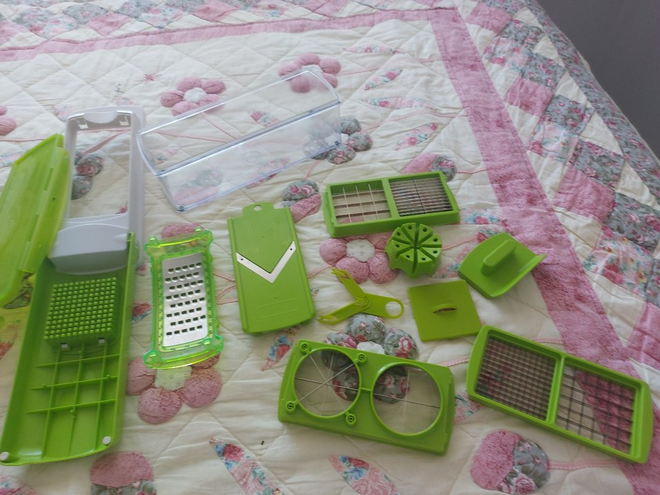 Yeşil Renkli Plastik Mutfak Dilimleyiciler Seti - Görsel 4