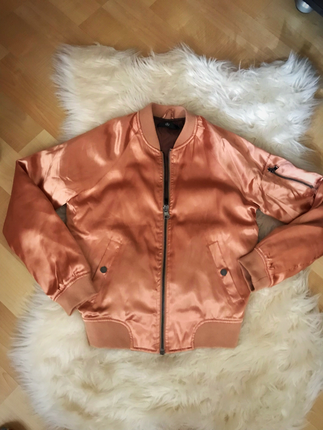 Bomber mont 