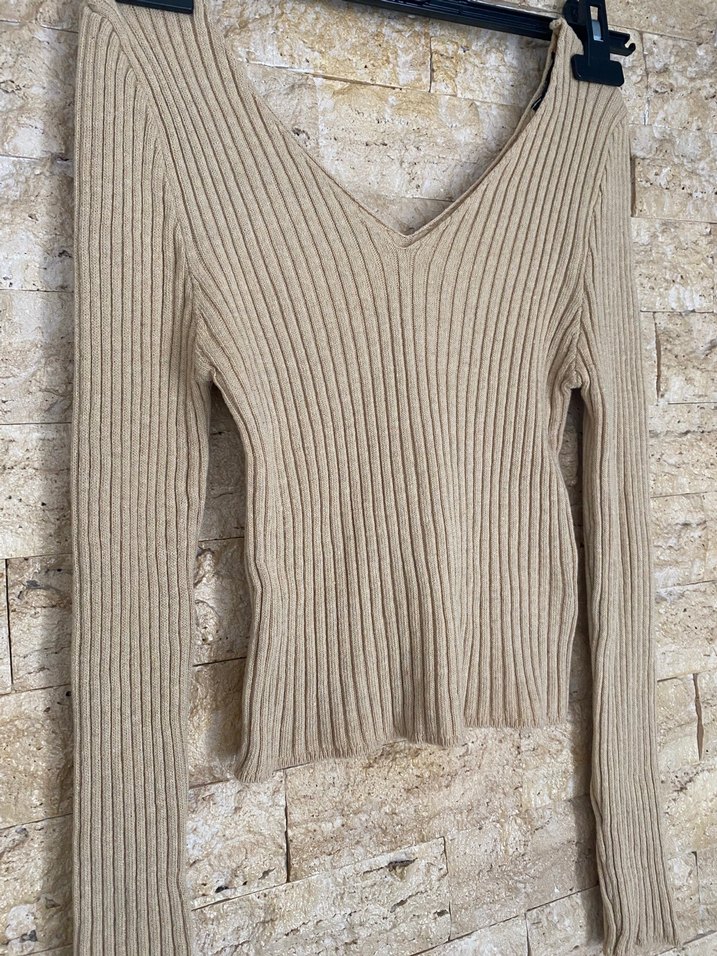 Bej V Yaka Triko Kadın Kazak - Görsel 2