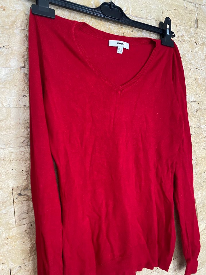 Kırmızı V Yakalı Uzun Kollu Kadın  Kazak - Görsel 3