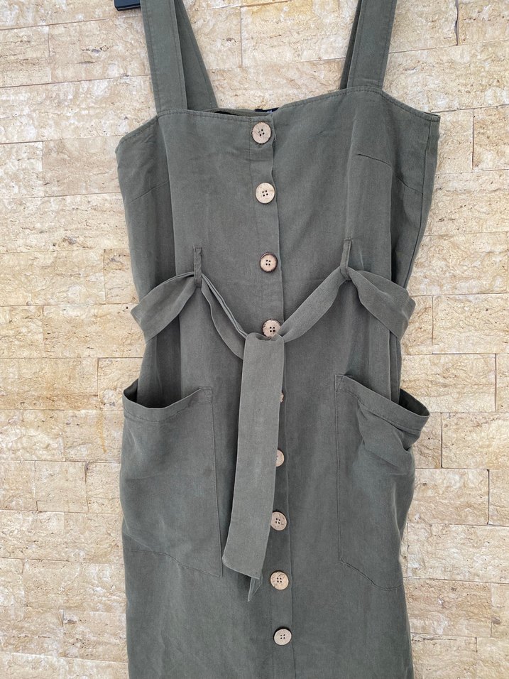 Düğmeli Uzun Askılı Kadın Elbise - Görsel 3