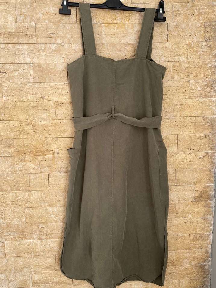 Düğmeli Uzun Askılı Kadın Elbise - Görsel 4