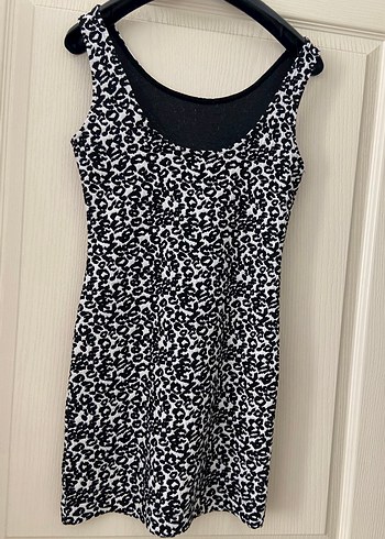 s Beden siyah Renk H&M marka leopar desenli elbise