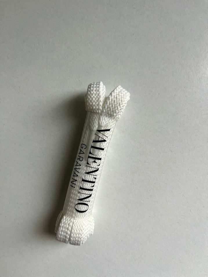 Valentino orijinal ayakkabı bağcıği - Görsel 4