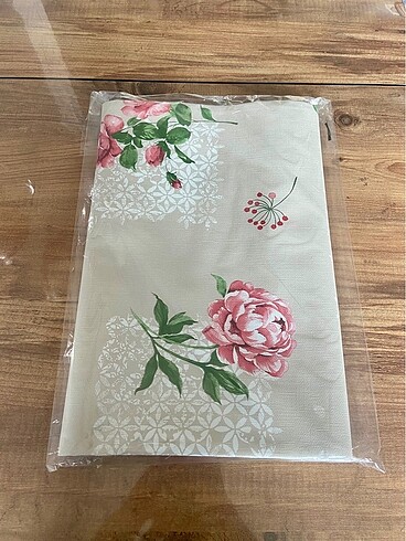 PVC MASA ÖRTÜSÜ