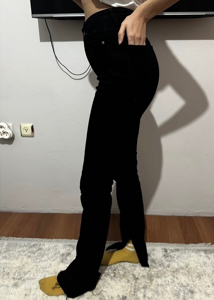 Paça detaylı jean - Görsel 2