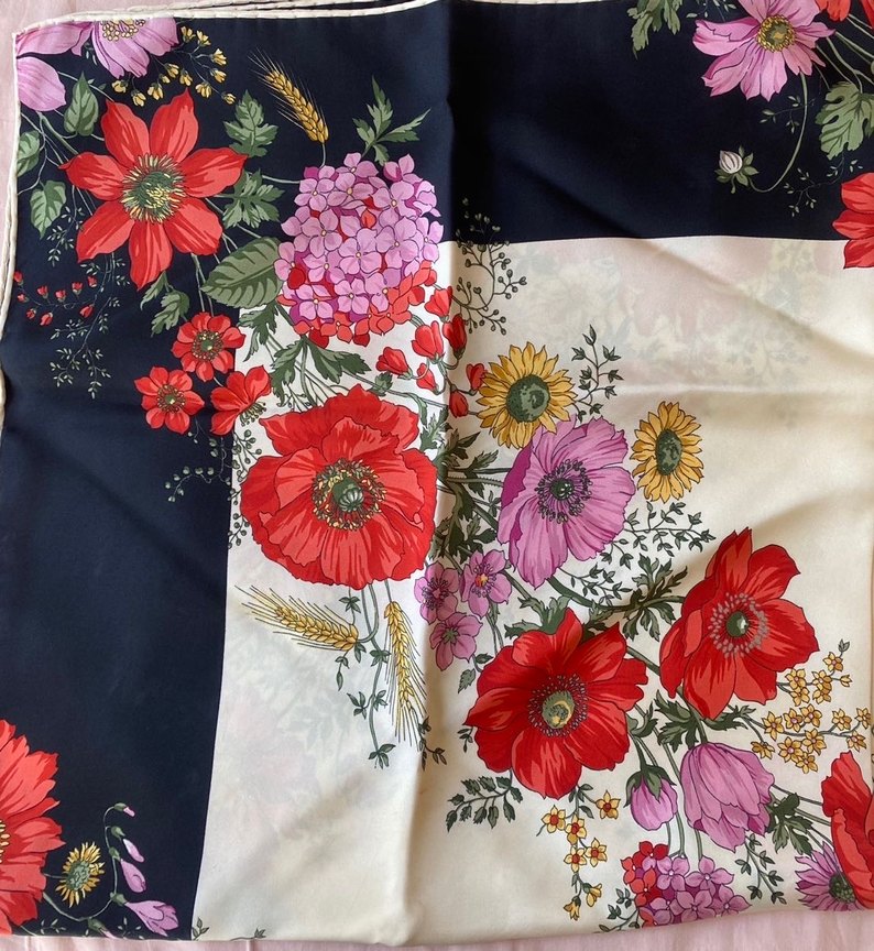 Çiçek Desenli Vakko exclusive eşarp - Görsel 2