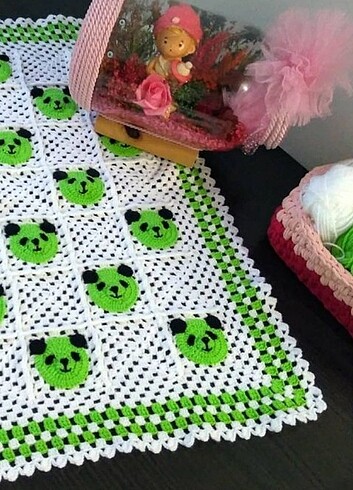 Örgü panda battaniye 