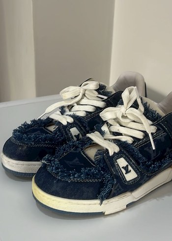 Louis Vuitton Sehir Stiline Uygun Lacivert Bagcikli Sneaker