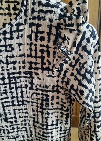 Uzun Kollu, Elbise - Görsel 2