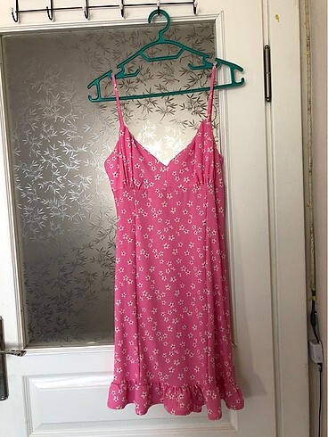 Kadın çiçek desenli pembe elbise - Görsel 6