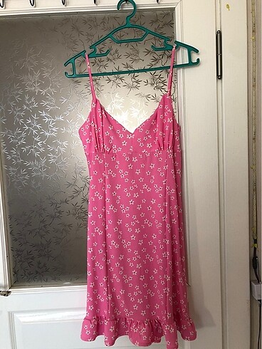 Kadın çiçek desenli pembe elbise - Görsel 10