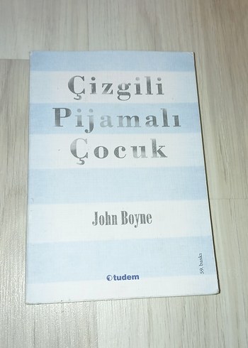Çizgili Pijamalı Çocuk - John Boyne