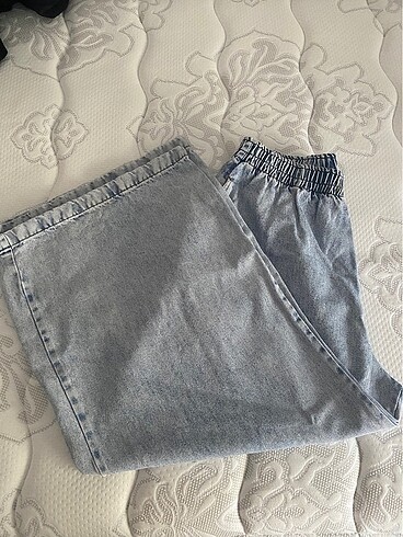 Mom Jean