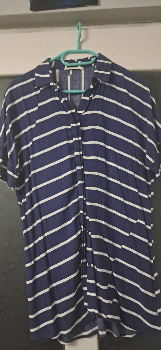 Lacivert Çizgili Kısa Kollu Kadın Gömlek - Görsel 2