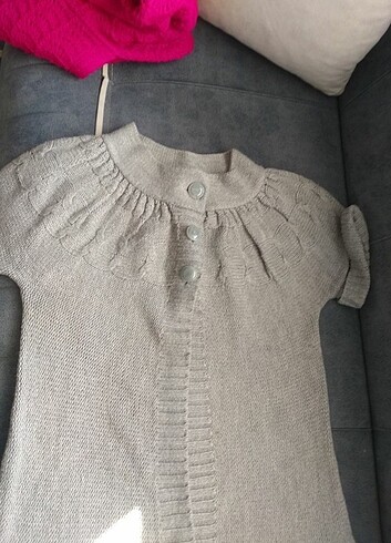 Gri triko yelek 1 2 kez giyildi - Görsel 2