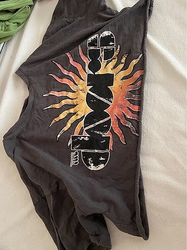 bershka yarım tshirt