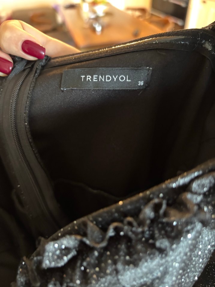 Siyah Uzun Kollu Midi Elbise - Görsel 4