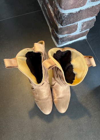 Süet Kadın Bot - Görsel 3