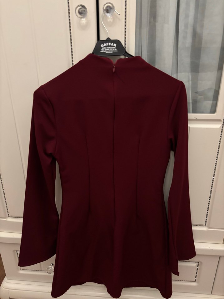 Bordo Elbise - Görsel 3