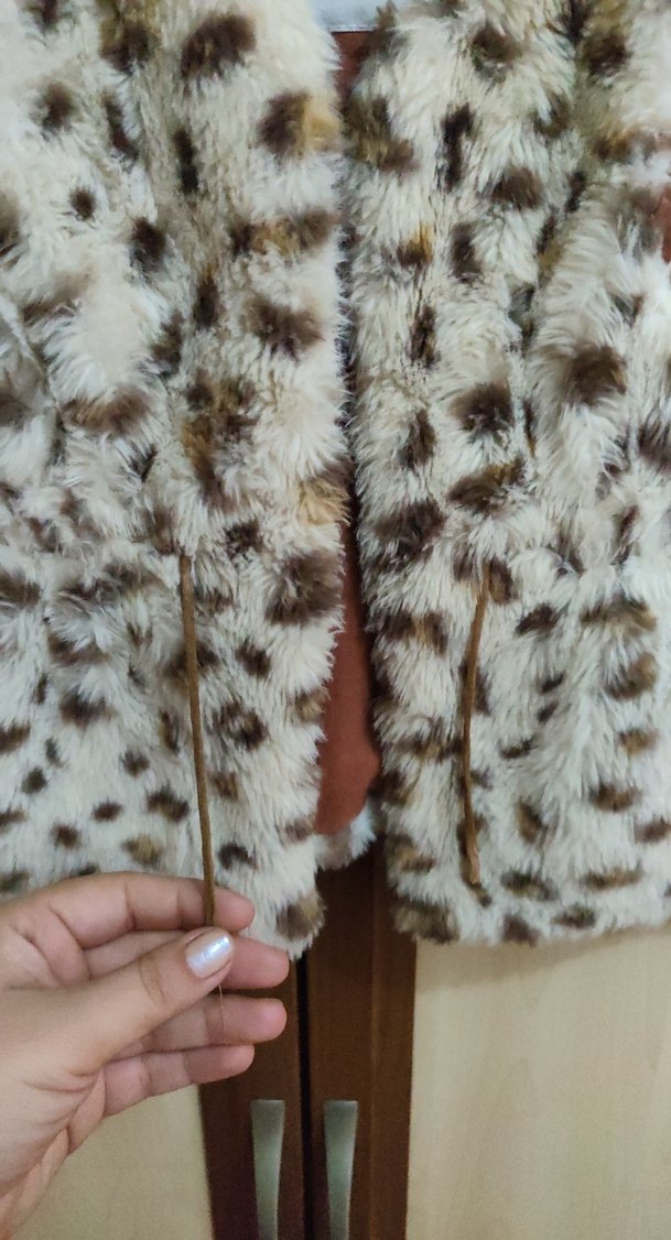 Kız Çocuk Leopar Desenli Kürklü Yelek - Görsel 5