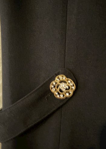 Düğmeli Siyah Midi Kadın Elbise - Görsel 2