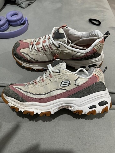39 Beden Skechers spor ayakkabı