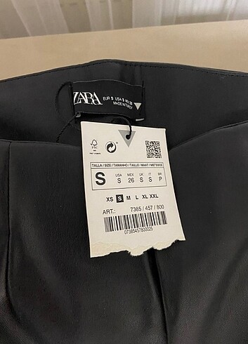 Etiketli DERİ PANTOLON Zara