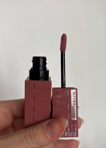  Beden Maybelline Superstay Vinyl Ink Mat Ruj 35