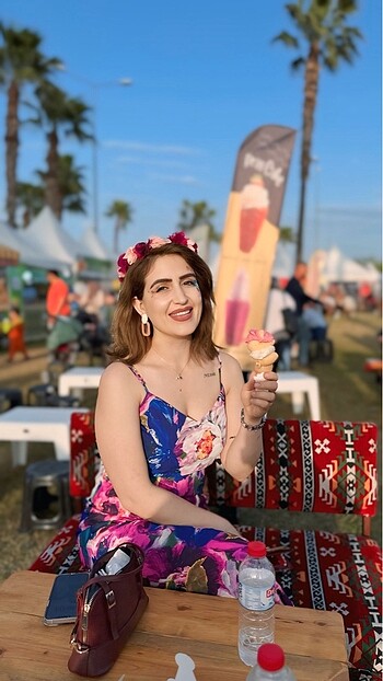 Kadın elbise