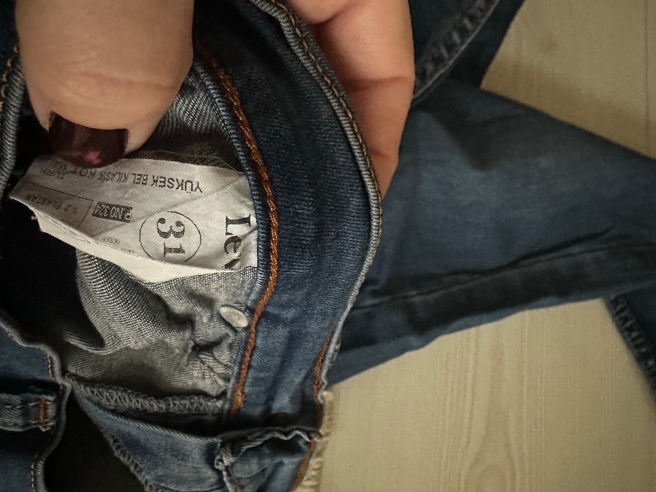 Nakışlı Kadın Kot Pantolon - Görsel 3