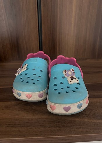 Diğer Kız Çocuk Mavi Pembe Tokalı Terlik