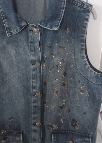 44 Beden mavi Renk Düğmeli Nakışlı Kolsuz Mavi Denim Ceket