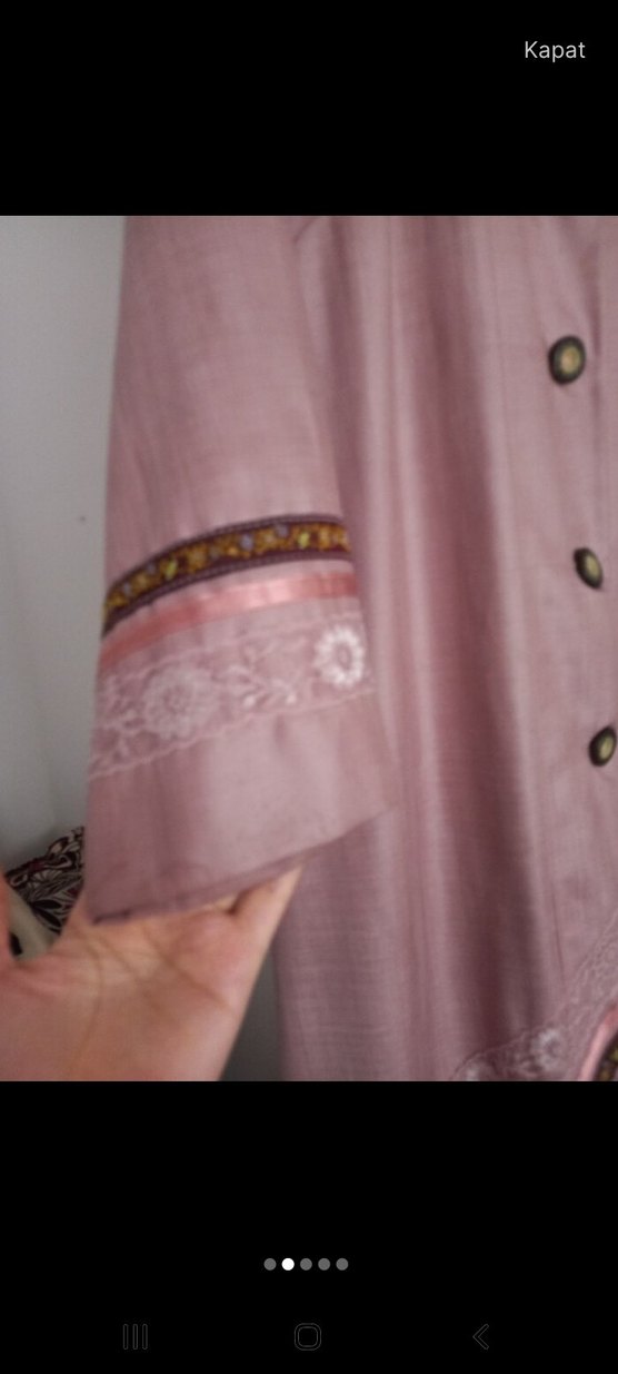 Düğmeli Pembe Nakışlı Uzun pardüse - Görsel 3