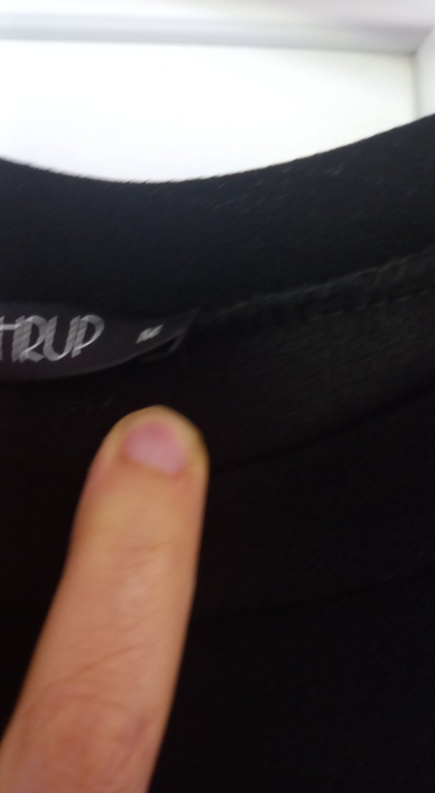 Siyah Uzun Kollu bir yanı nubuk elbise - Görsel 4