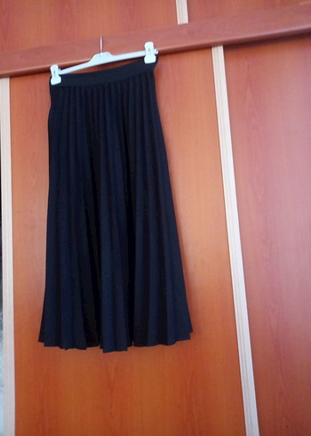 Kadın Siyah Pilili Uzun Etek - Görsel 2